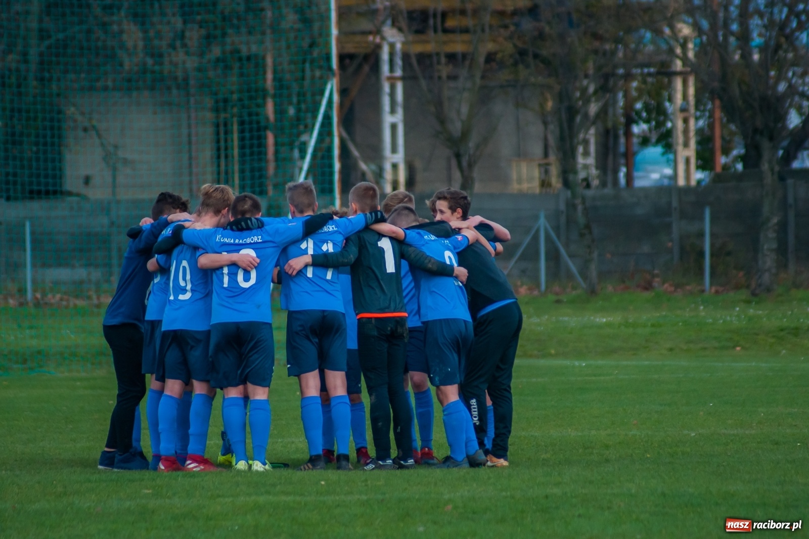 Zdjęcie w galerii na portalu naszraciborz.pl: Trampkarze Unii bezlitośni dla Połomi [FOTO] wiadomości z regionu