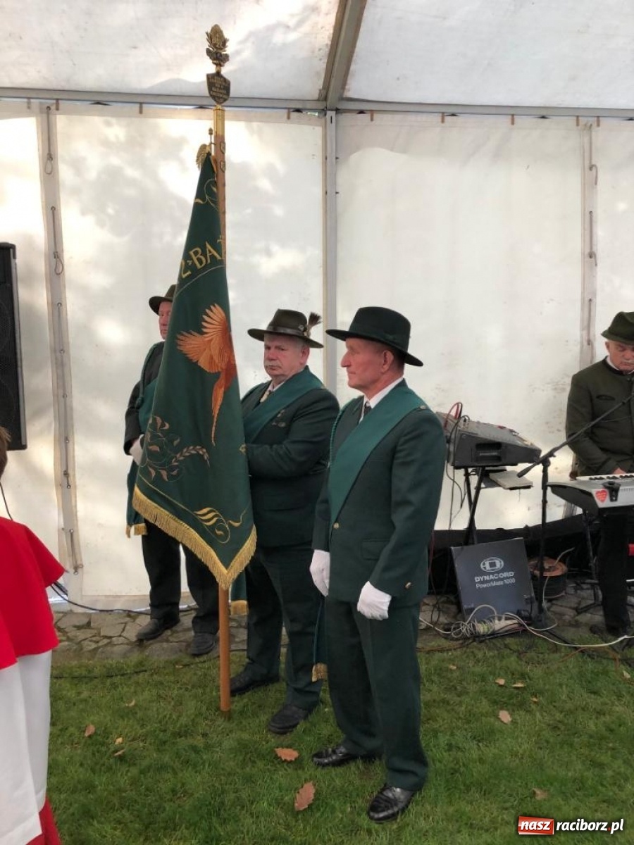 Zdjęcie w galerii na portalu naszraciborz.pl: W Bieńkowicach wspomniano świętego Huberta  wiadomości z regionu