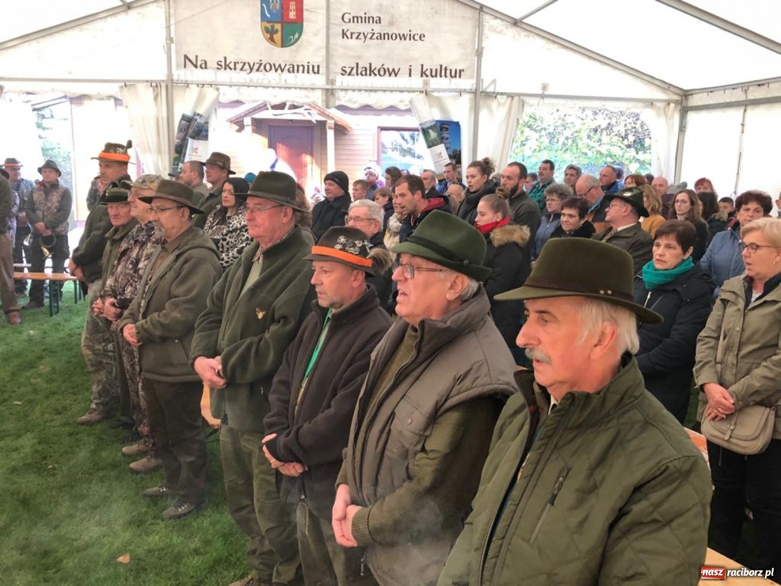 Zdjęcie w galerii na portalu naszraciborz.pl: W Bieńkowicach wspomniano świętego Huberta  wiadomości z regionu