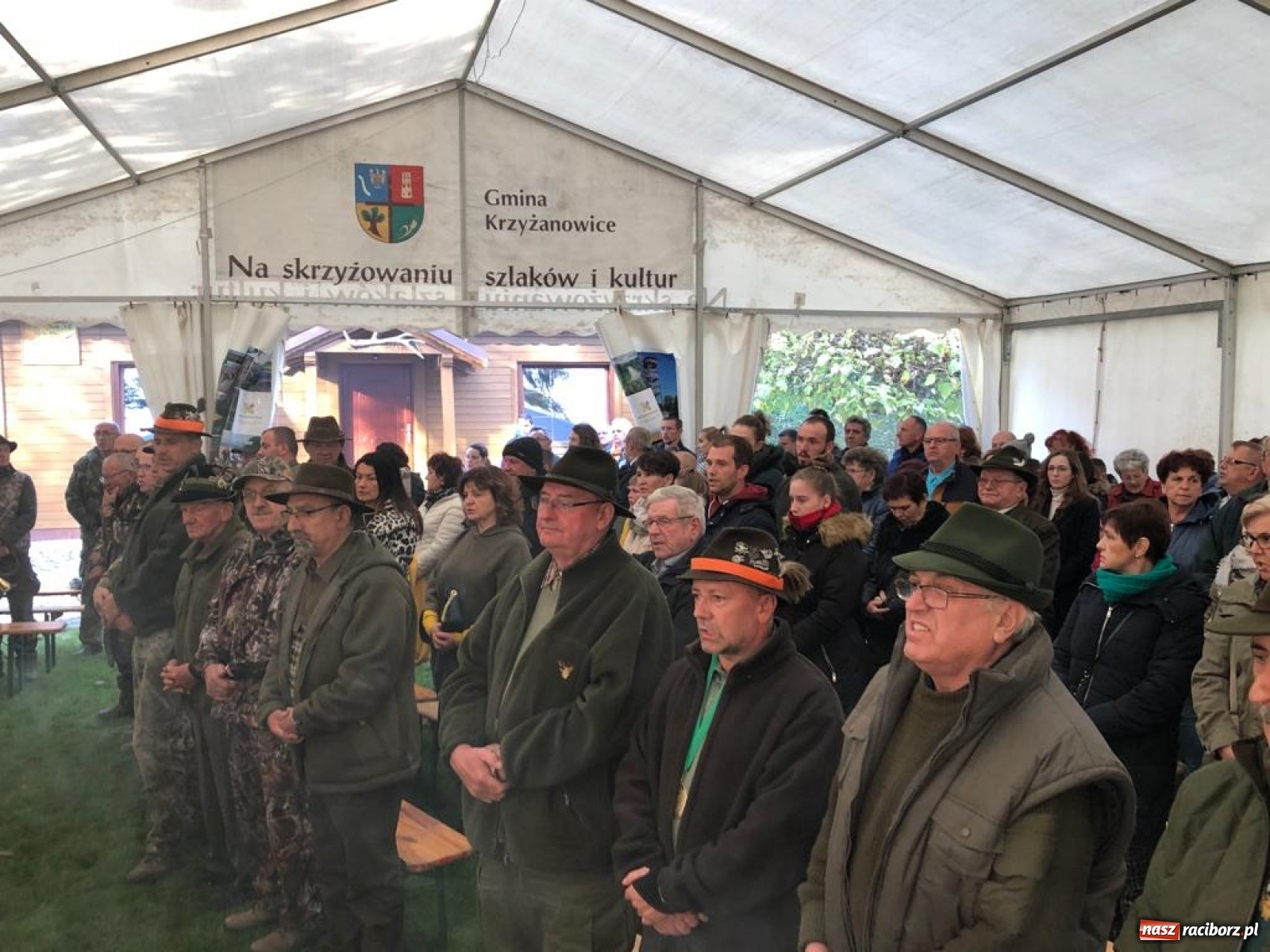 Zdjęcie w galerii na portalu naszraciborz.pl: W Bieńkowicach wspomniano świętego Huberta  wiadomości z regionu