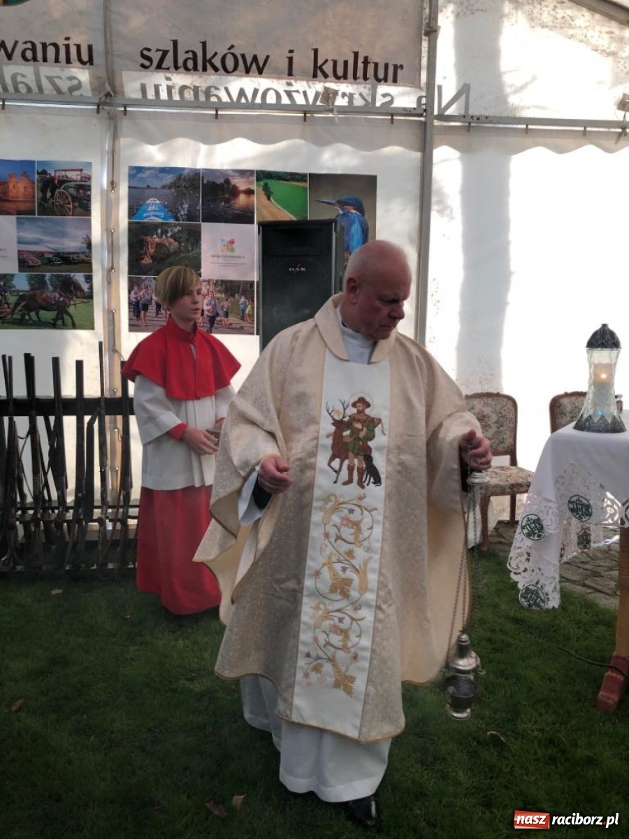 Zdjęcie w galerii na portalu naszraciborz.pl: W Bieńkowicach wspomniano świętego Huberta  wiadomości z regionu