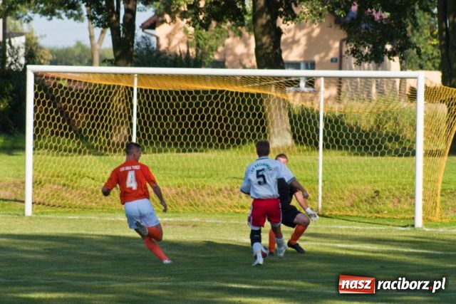Zdjęcie w galerii na portalu naszraciborz.pl: Klasa A. Inauguracyjny falstart Krzanowic wiadomości z regionu