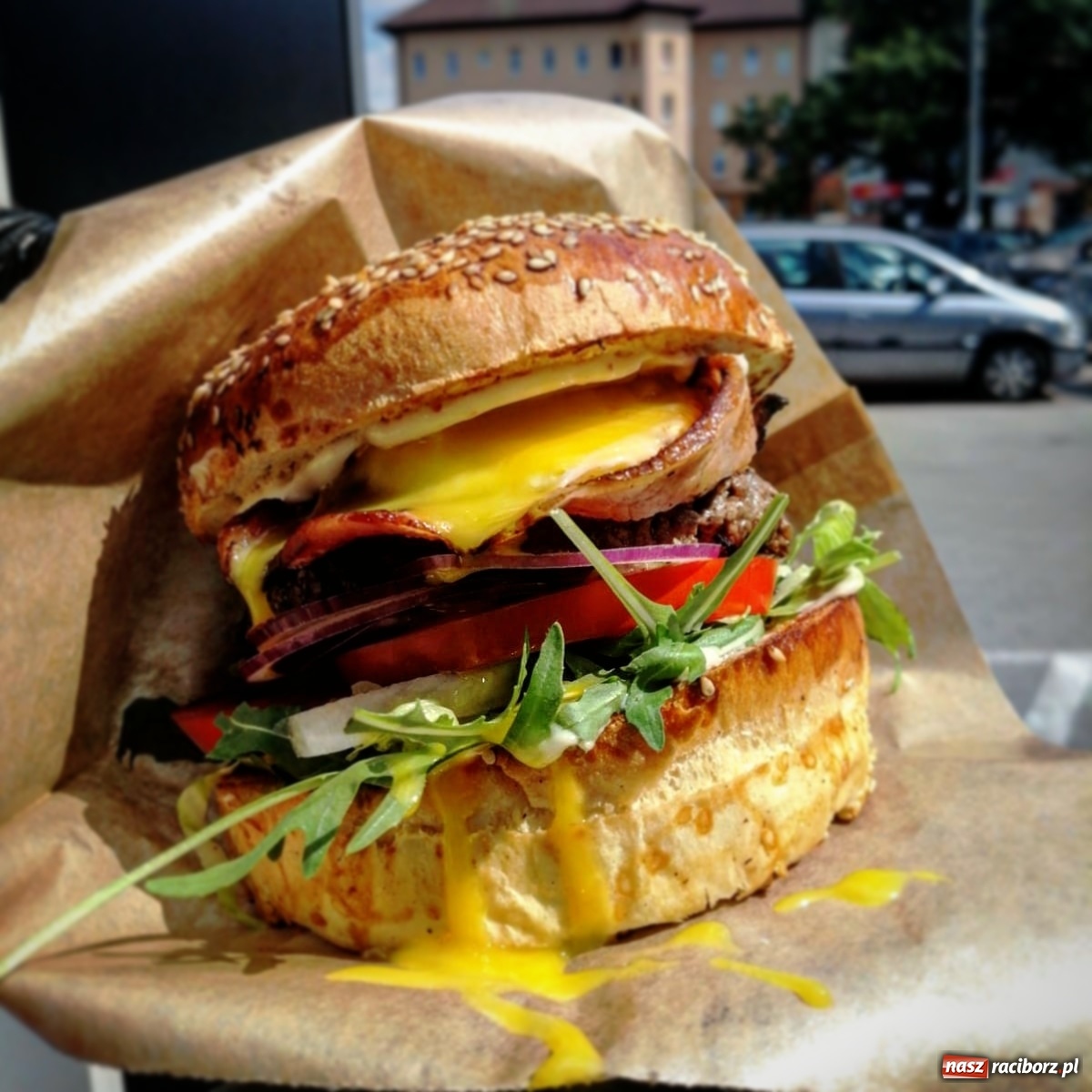 Zdjęcie w galerii na portalu naszraciborz.pl: Classic Burger. Street food Racibórz wiadomości z regionu
