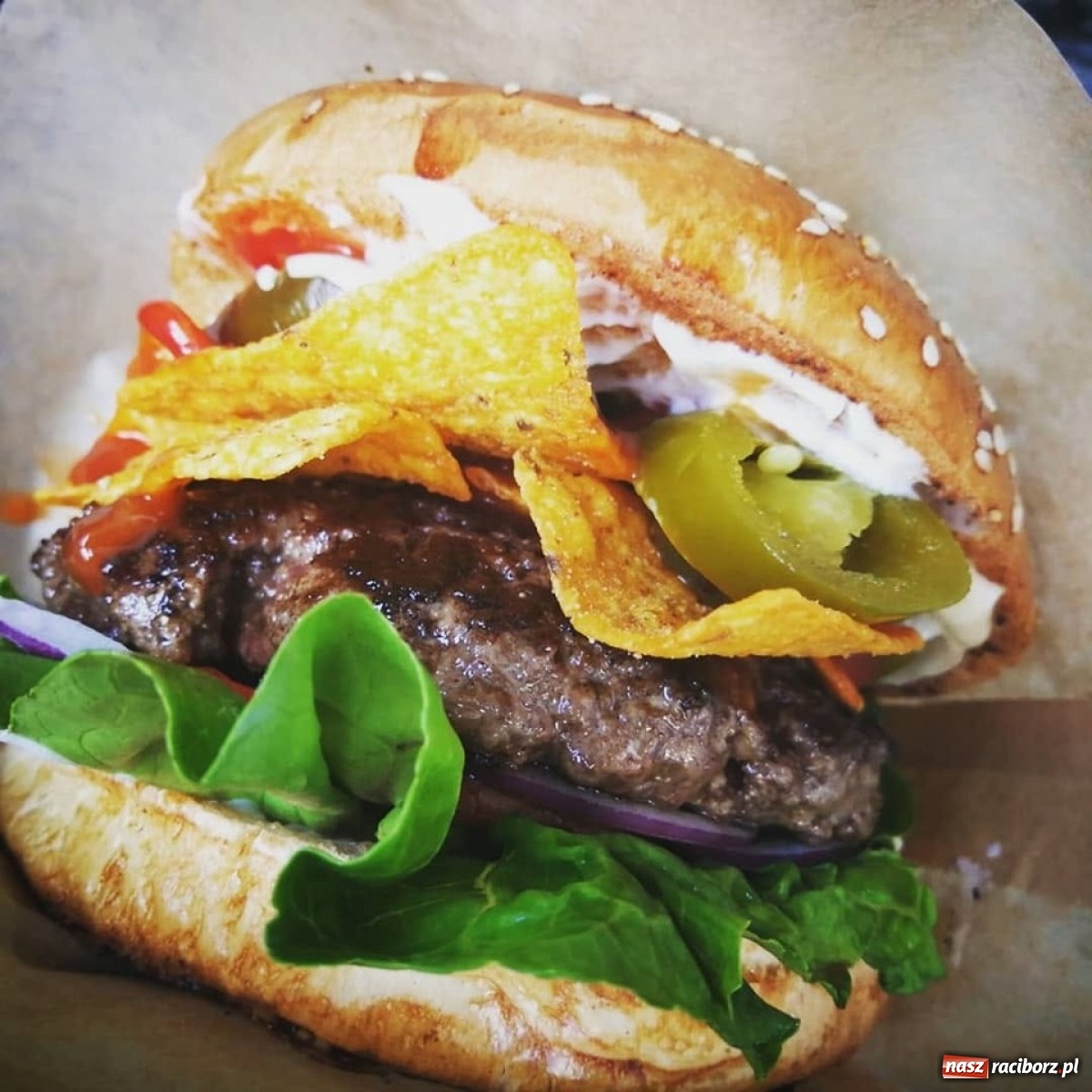 Zdjęcie w galerii na portalu naszraciborz.pl: Classic Burger. Street food Racibórz wiadomości z regionu