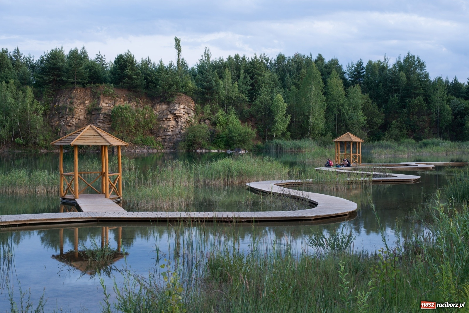 Zdjęcie w galerii na portalu naszraciborz.pl: Żwirownie na Ostrogu jak Malediwy. To jest możliwe! wiadomości z regionu