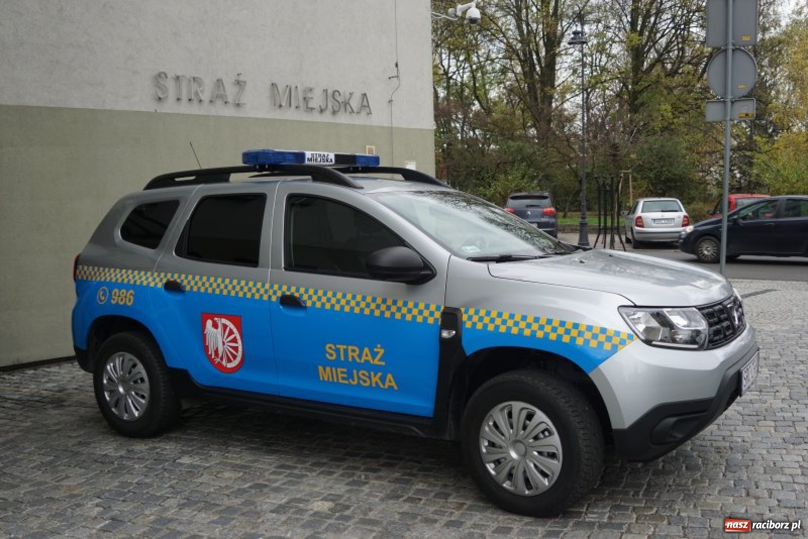 Zdjęcie w galerii na portalu naszraciborz.pl: Dacia z LPG w raciborskim eko-patrolu  wiadomości z regionu