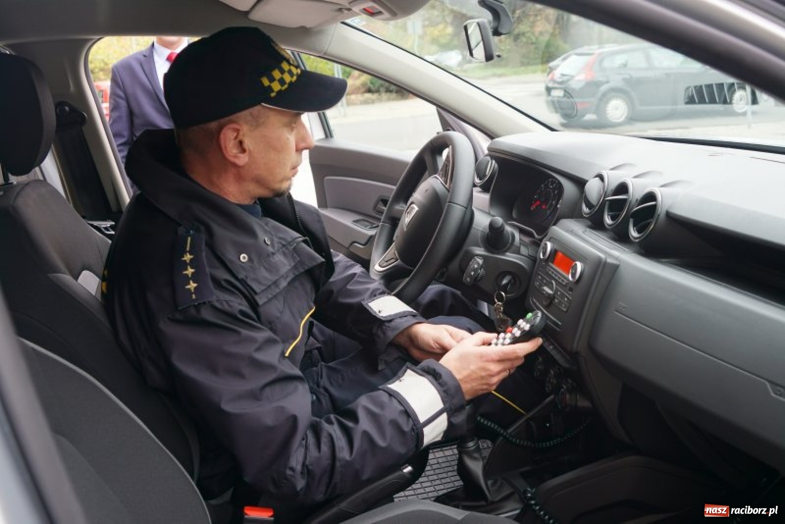 Zdjęcie w galerii na portalu naszraciborz.pl: Dacia z LPG w raciborskim eko-patrolu  wiadomości z regionu