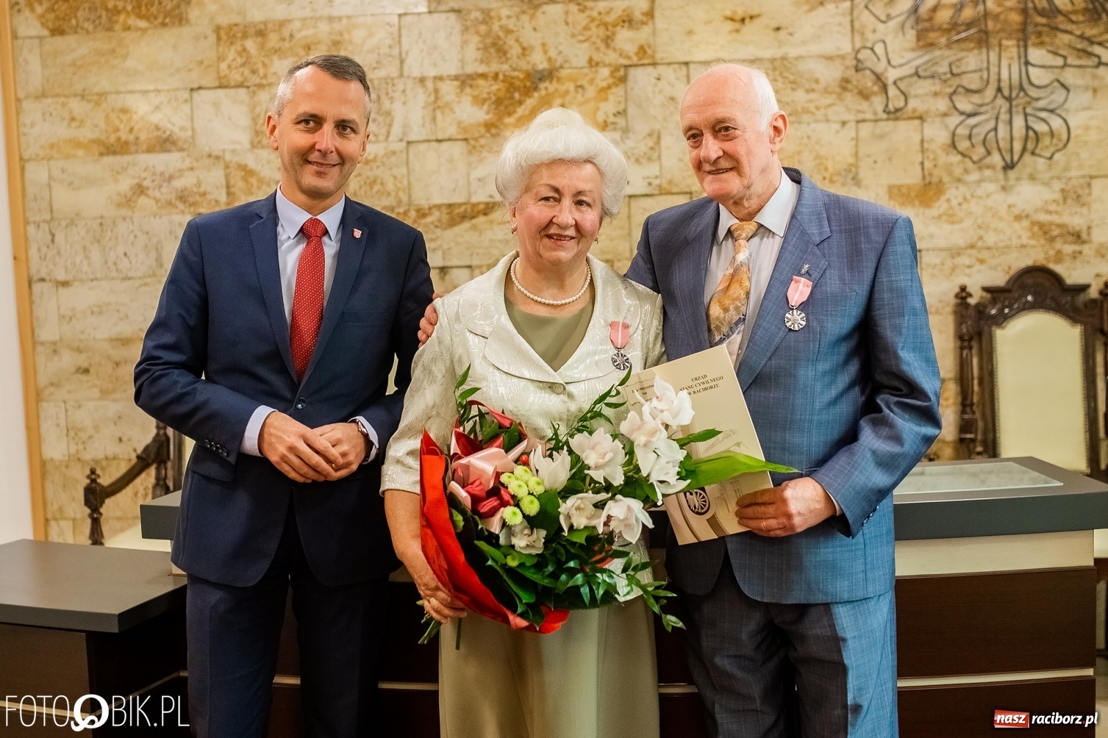 Zdjęcie w galerii na portalu naszraciborz.pl: Zgoda jest najważniejsza. Złote gody w raciborskim USC [FOTO i WIDEO] wiadomości z regionu
