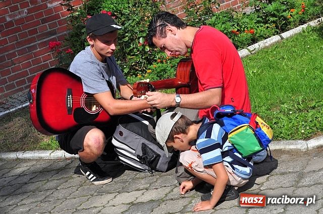 Zdjęcie w galerii na portalu naszraciborz.pl: Raciborska pielgrzymka wyruszyła wiadomości z regionu