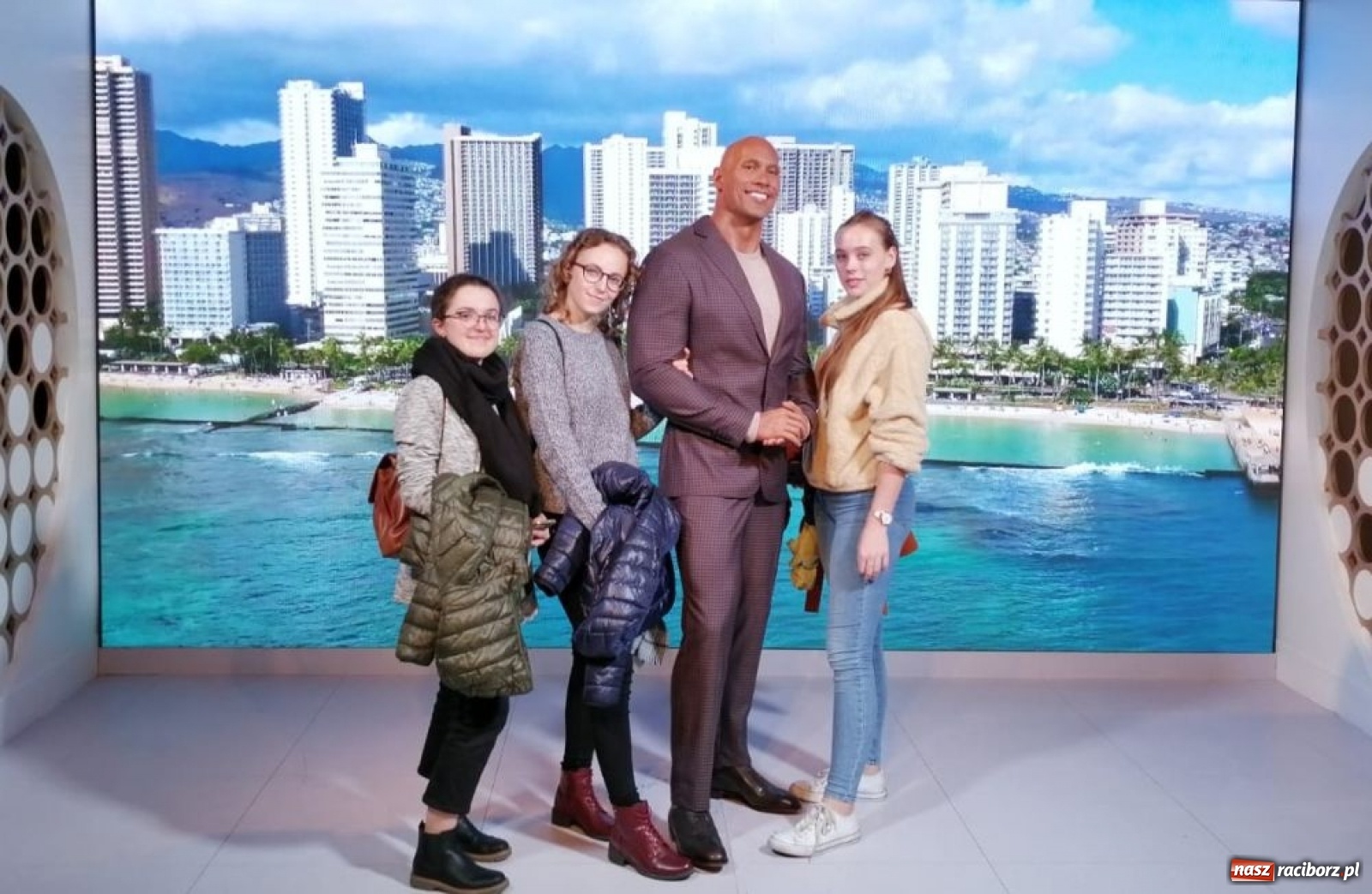 Zdjęcie w galerii na portalu naszraciborz.pl: Brexit ich nie wystraszył. Uczniowie CKZiU nr 1 na praktykach w Londynie wiadomości z regionu