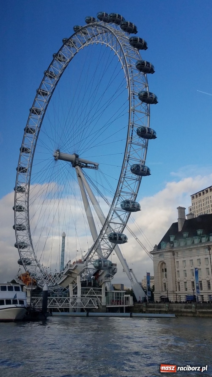 Zdjęcie w galerii na portalu naszraciborz.pl: Brexit ich nie wystraszył. Uczniowie CKZiU nr 1 na praktykach w Londynie wiadomości z regionu