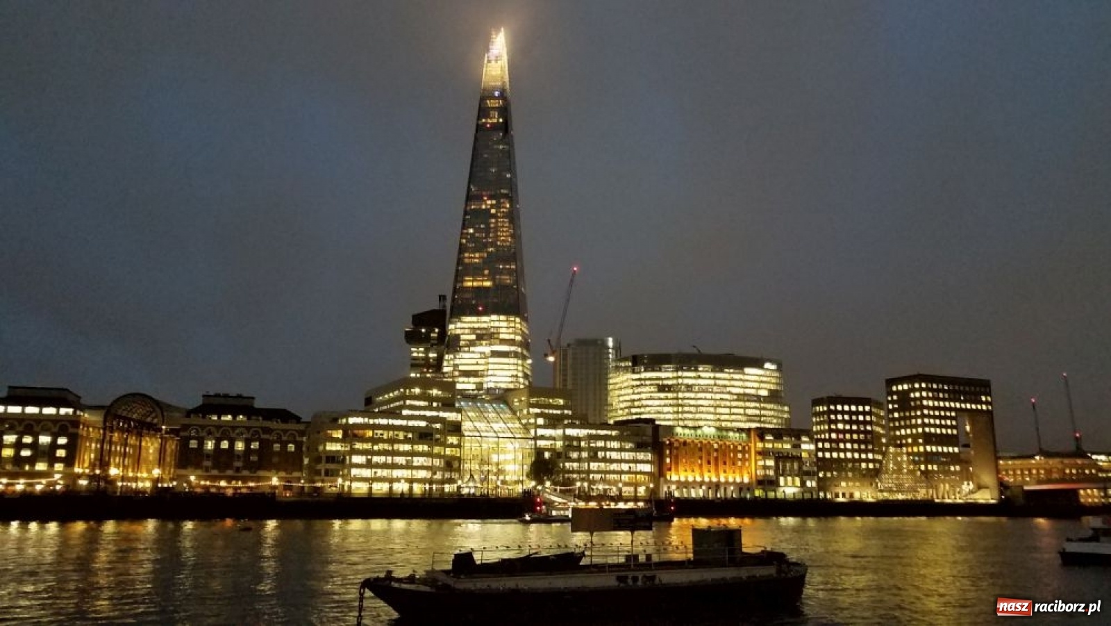 Zdjęcie w galerii na portalu naszraciborz.pl: Brexit ich nie wystraszył. Uczniowie CKZiU nr 1 na praktykach w Londynie wiadomości z regionu