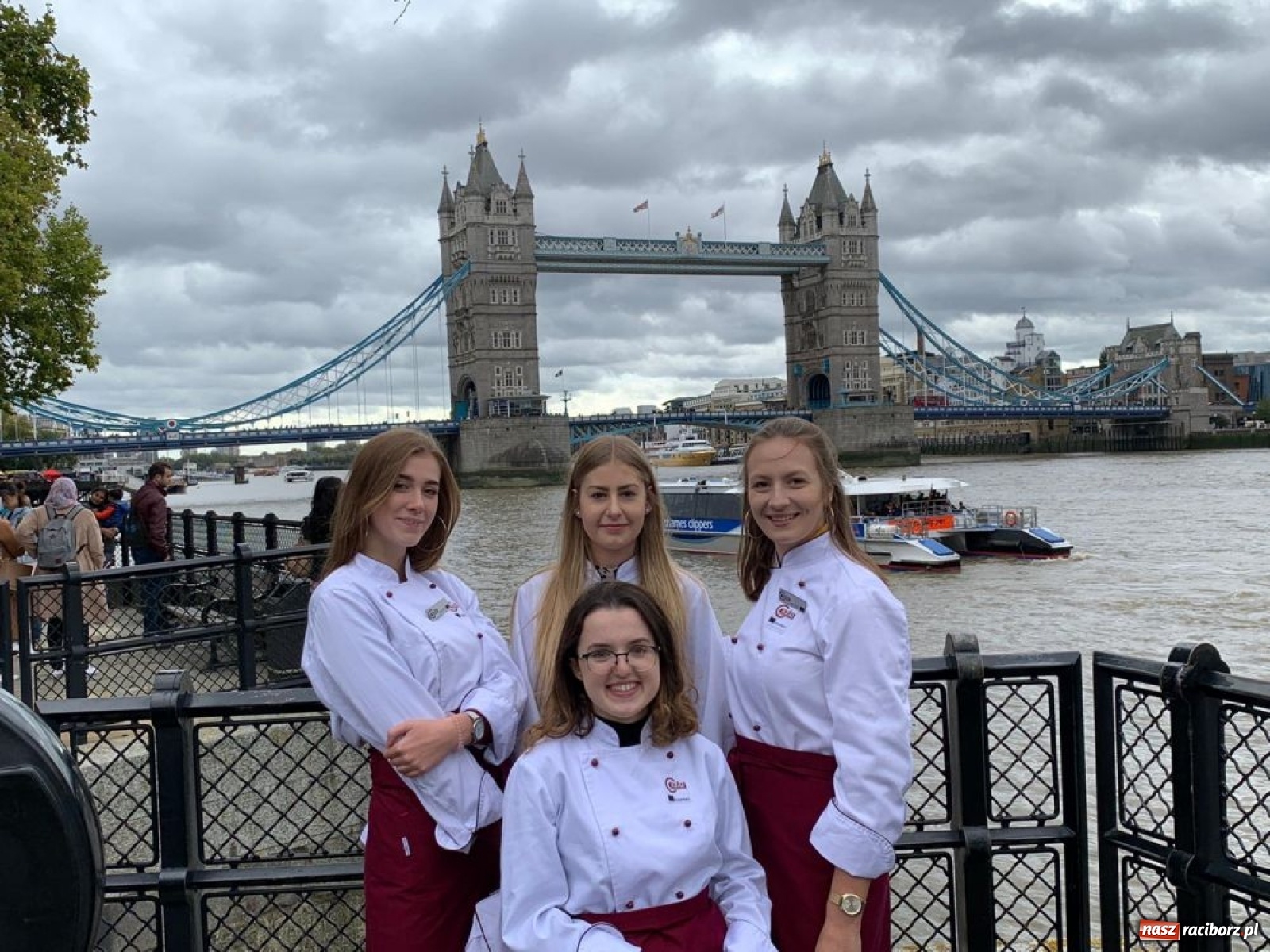 Zdjęcie w galerii na portalu naszraciborz.pl: Brexit ich nie wystraszył. Uczniowie CKZiU nr 1 na praktykach w Londynie wiadomości z regionu