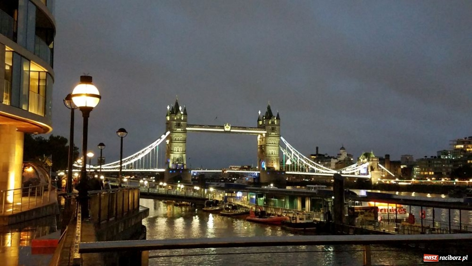 Zdjęcie w galerii na portalu naszraciborz.pl: Brexit ich nie wystraszył. Uczniowie CKZiU nr 1 na praktykach w Londynie wiadomości z regionu