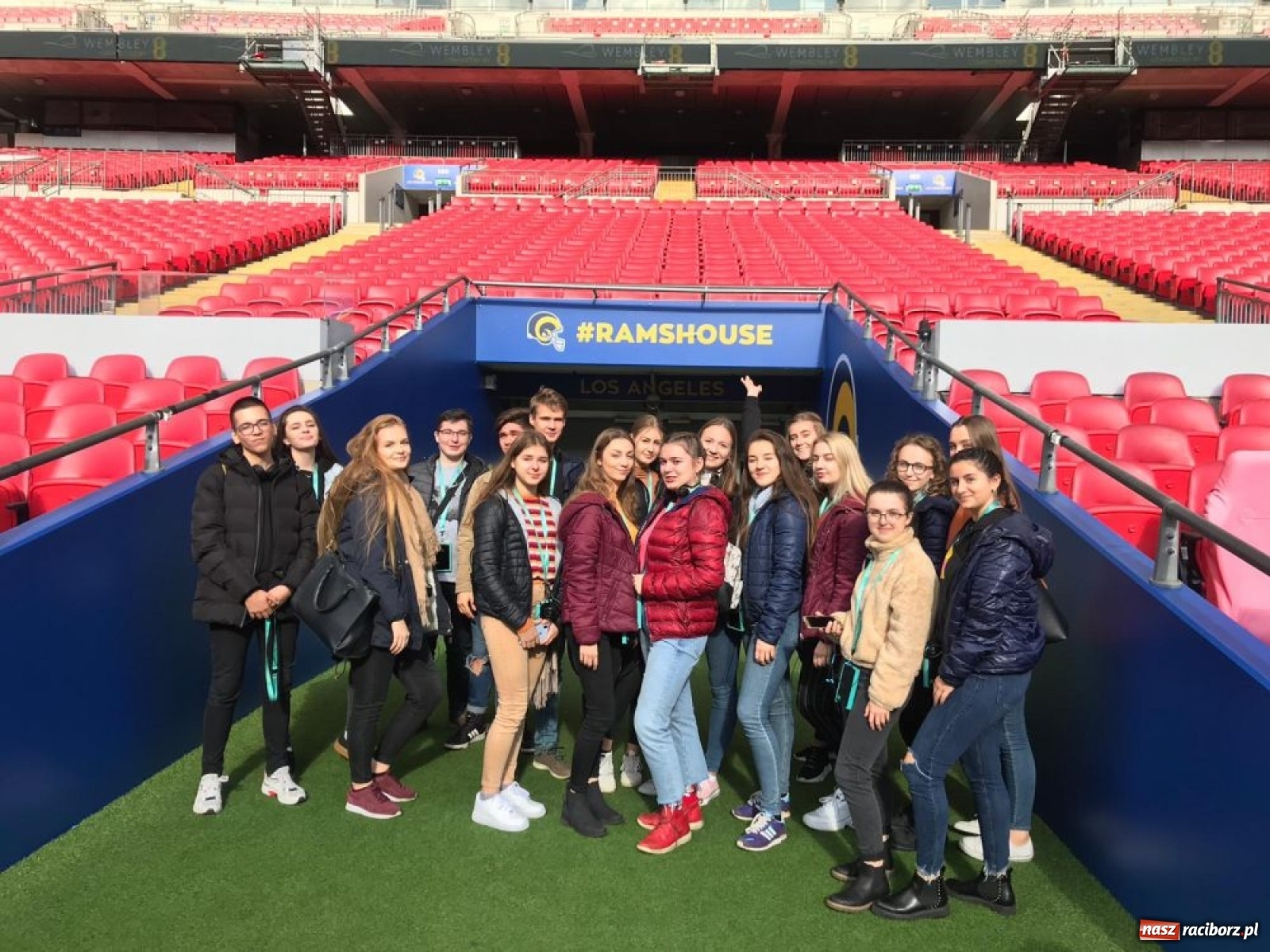 Zdjęcie w galerii na portalu naszraciborz.pl: Brexit ich nie wystraszył. Uczniowie CKZiU nr 1 na praktykach w Londynie wiadomości z regionu