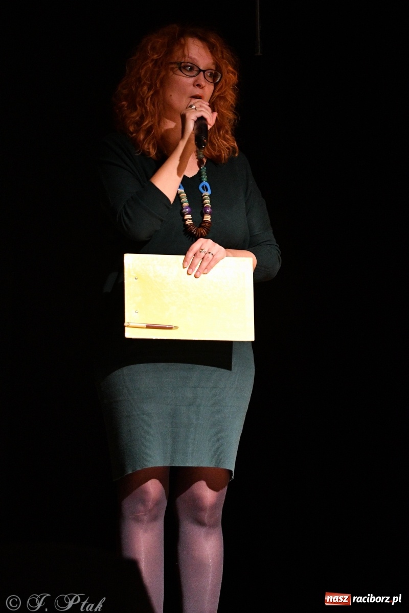 Zdjęcie w galerii na portalu naszraciborz.pl: Wieczór teatralny w MDK [FOTO i WIDEO] wiadomości z regionu