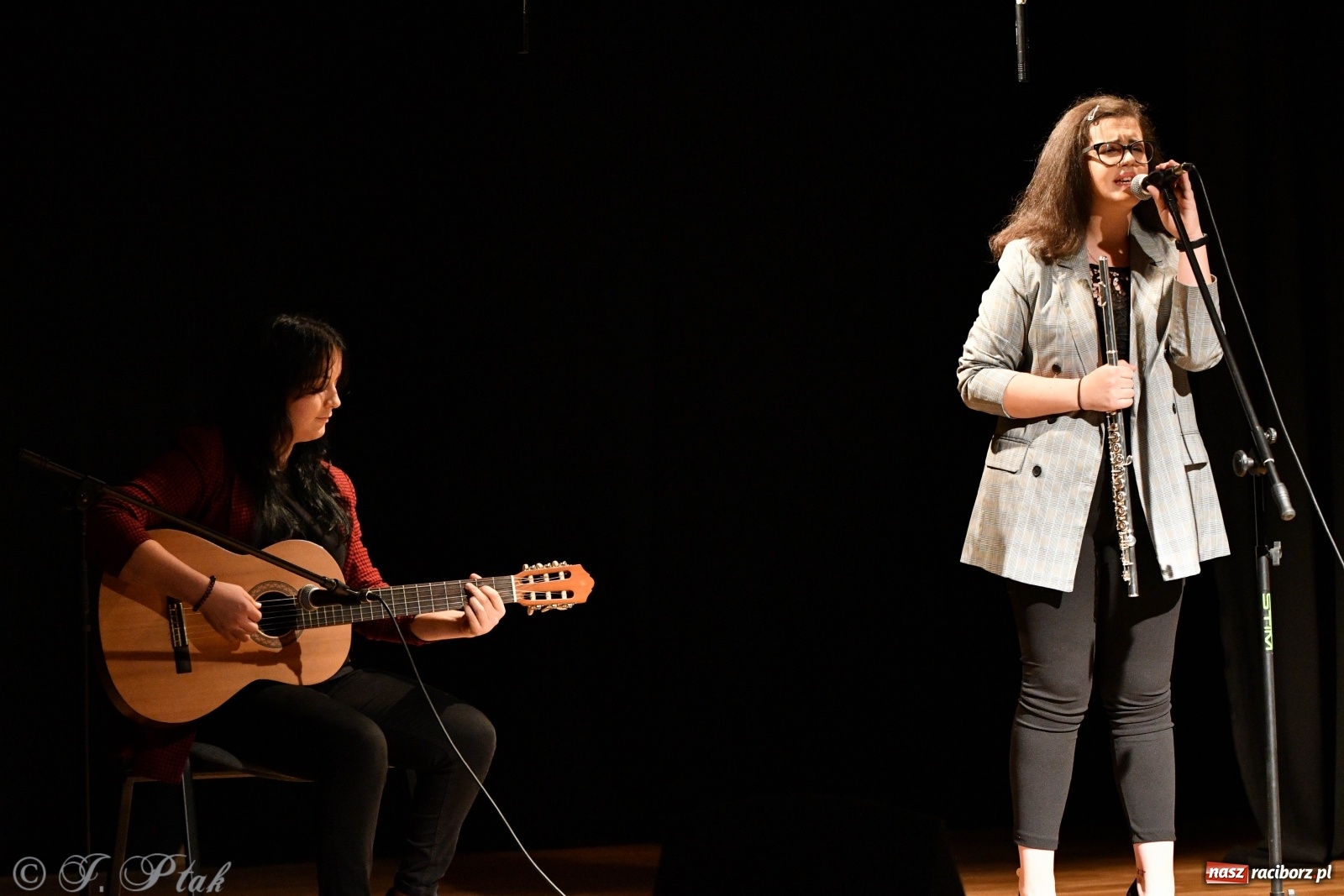 Zdjęcie w galerii na portalu naszraciborz.pl: Wieczór teatralny w MDK [FOTO i WIDEO] wiadomości z regionu