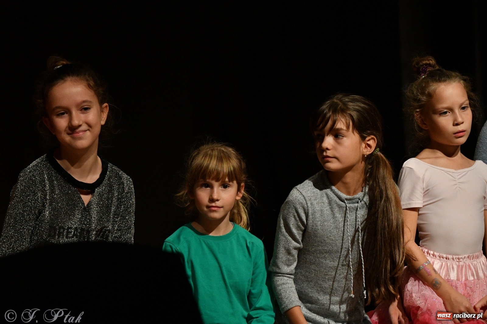 Zdjęcie w galerii na portalu naszraciborz.pl: Wieczór teatralny w MDK [FOTO i WIDEO] wiadomości z regionu