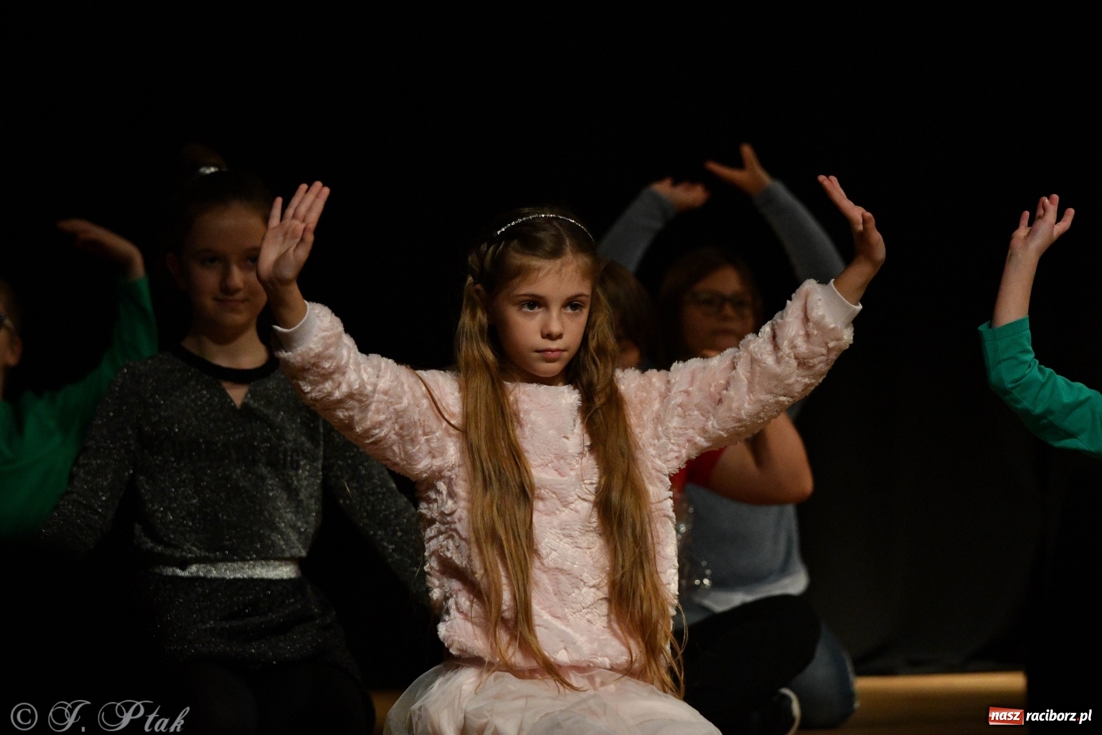 Zdjęcie w galerii na portalu naszraciborz.pl: Wieczór teatralny w MDK [FOTO i WIDEO] wiadomości z regionu