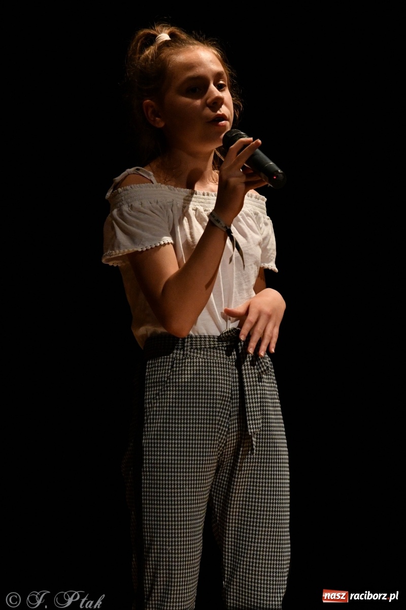 Zdjęcie w galerii na portalu naszraciborz.pl: Wieczór teatralny w MDK [FOTO i WIDEO] wiadomości z regionu