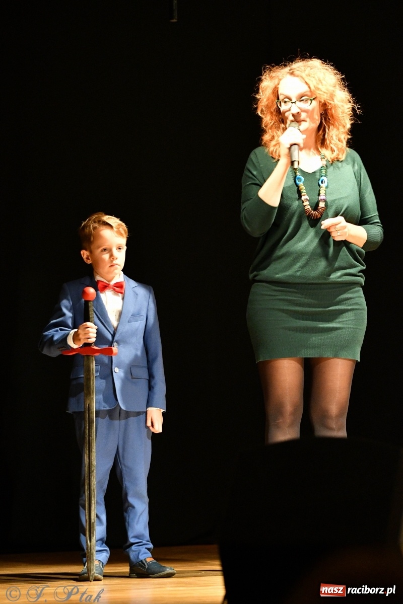 Zdjęcie w galerii na portalu naszraciborz.pl: Wieczór teatralny w MDK [FOTO i WIDEO] wiadomości z regionu