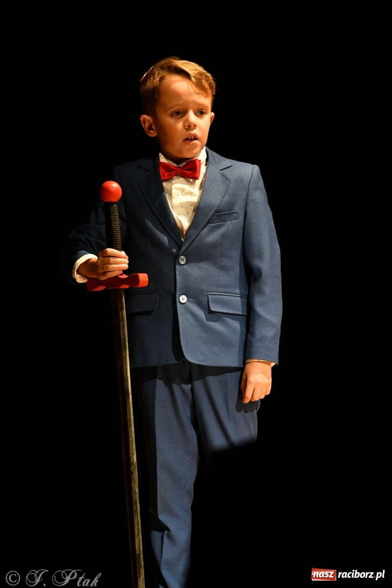 Zdjęcie w galerii na portalu naszraciborz.pl: Wieczór teatralny w MDK [FOTO i WIDEO] wiadomości z regionu