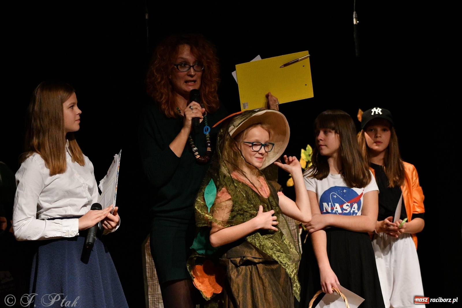 Zdjęcie w galerii na portalu naszraciborz.pl: Wieczór teatralny w MDK [FOTO i WIDEO] wiadomości z regionu