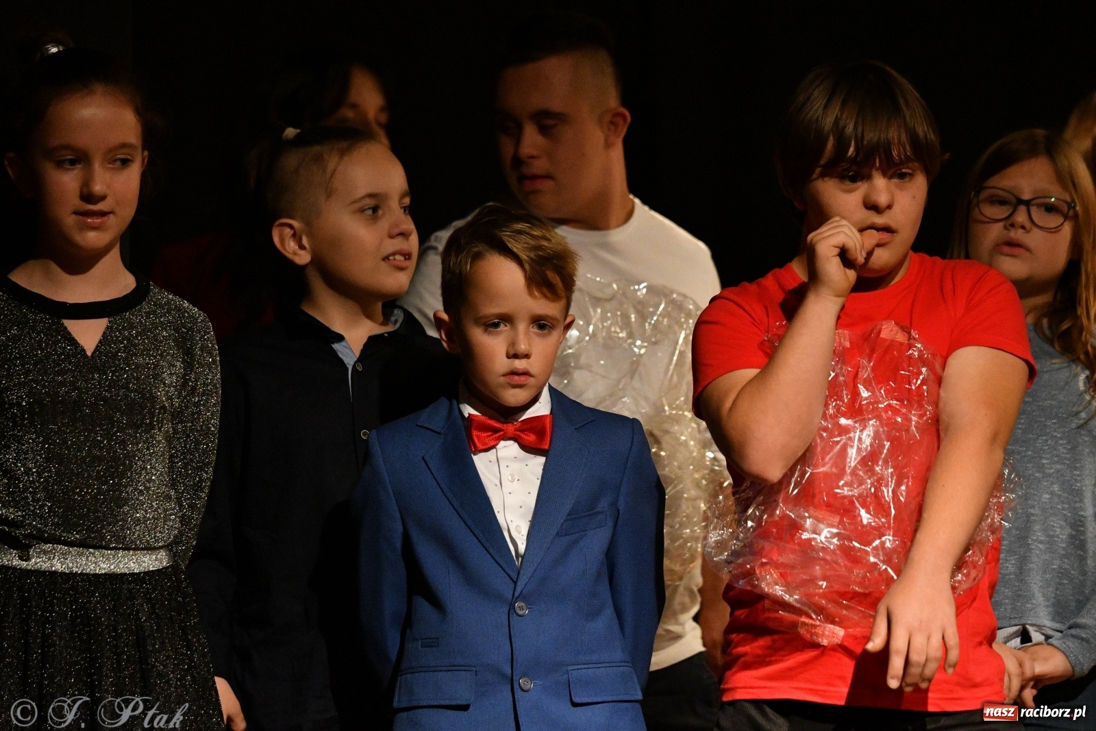 Zdjęcie w galerii na portalu naszraciborz.pl: Wieczór teatralny w MDK [FOTO i WIDEO] wiadomości z regionu