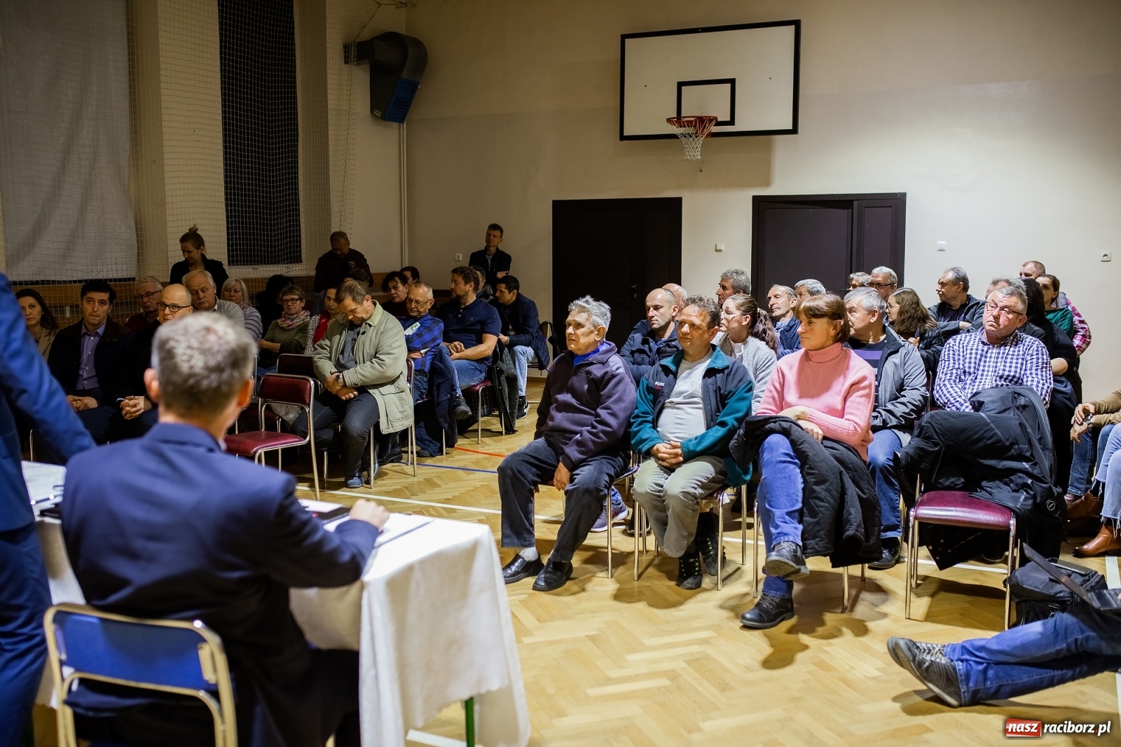 Zdjęcie w galerii na portalu naszraciborz.pl: Co gryzie mieszkańców Płoni? wiadomości z regionu