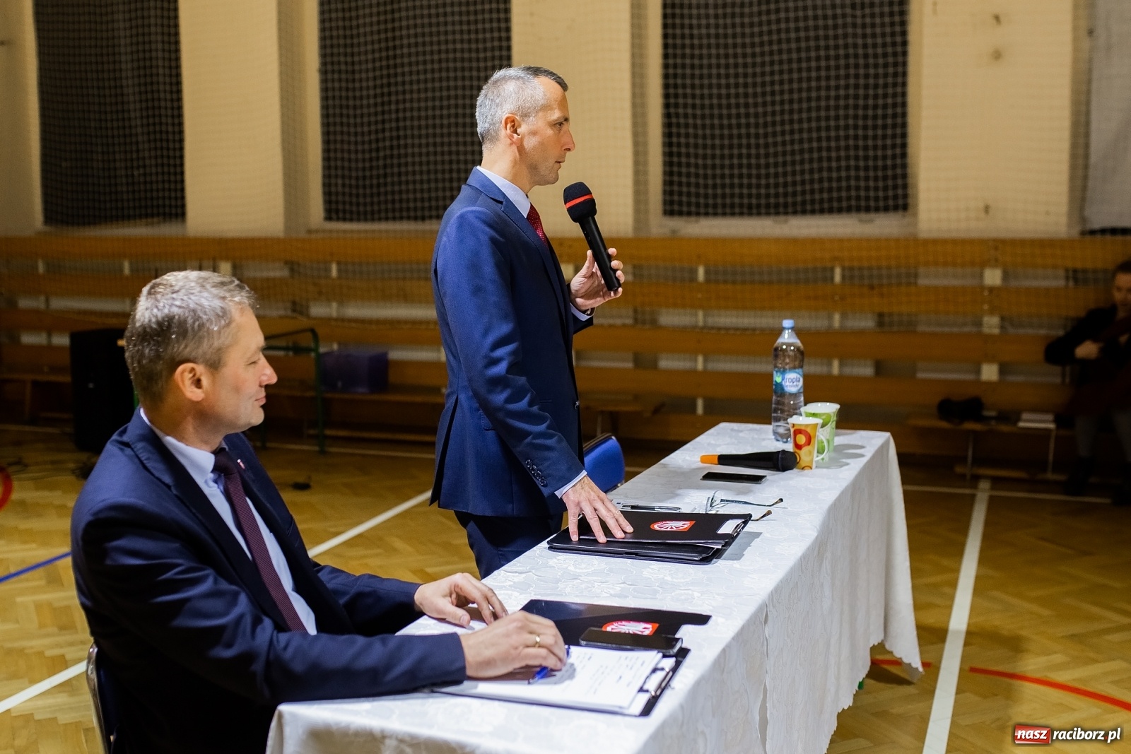 Zdjęcie w galerii na portalu naszraciborz.pl: Co gryzie mieszkańców Płoni? wiadomości z regionu