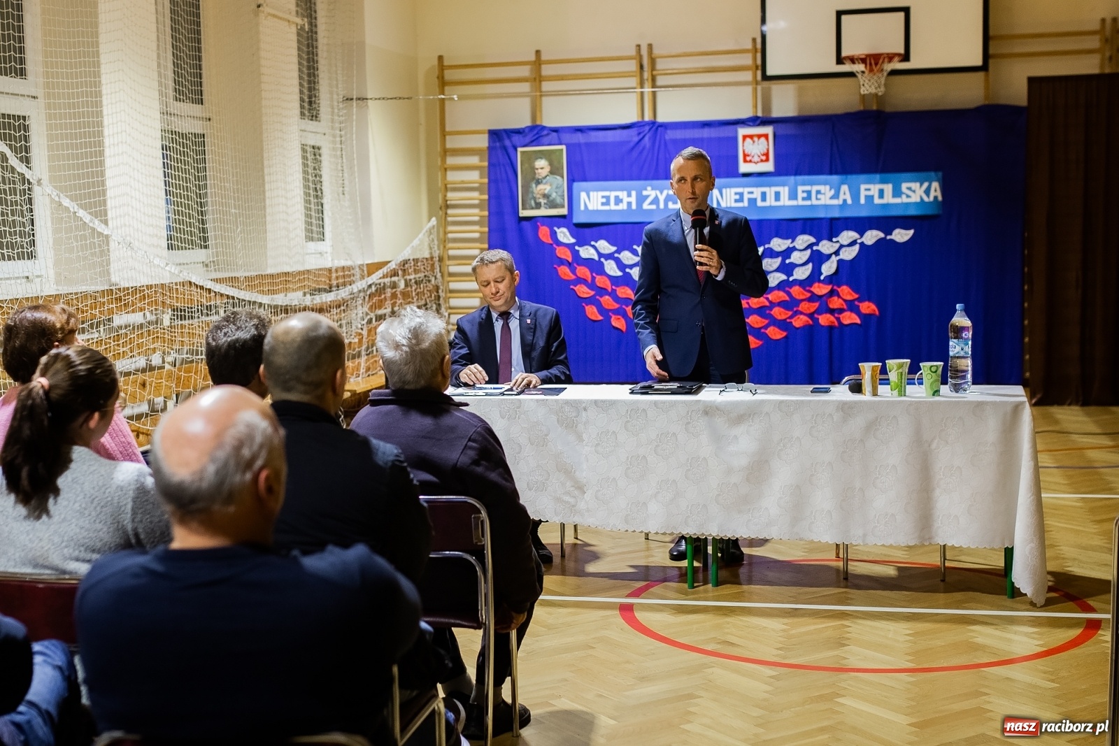 Zdjęcie w galerii na portalu naszraciborz.pl: Co gryzie mieszkańców Płoni? wiadomości z regionu