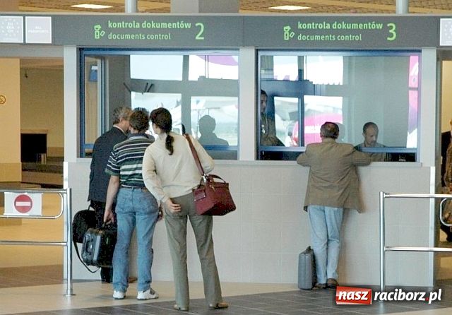 Zdjęcie w galerii na portalu naszraciborz.pl: Ukraińcy z wyłudzonymi wizami wiadomości z regionu