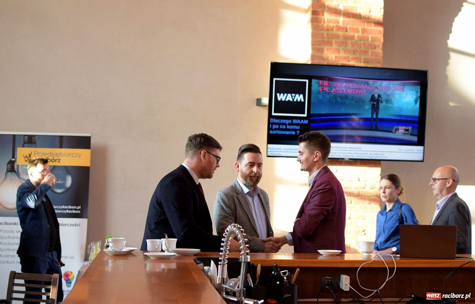 Zdjęcie w galerii na portalu naszraciborz.pl: W browarze o biznesie. Śniadanie przedsiębiorców w przybytku Gambrinusa wiadomości z regionu