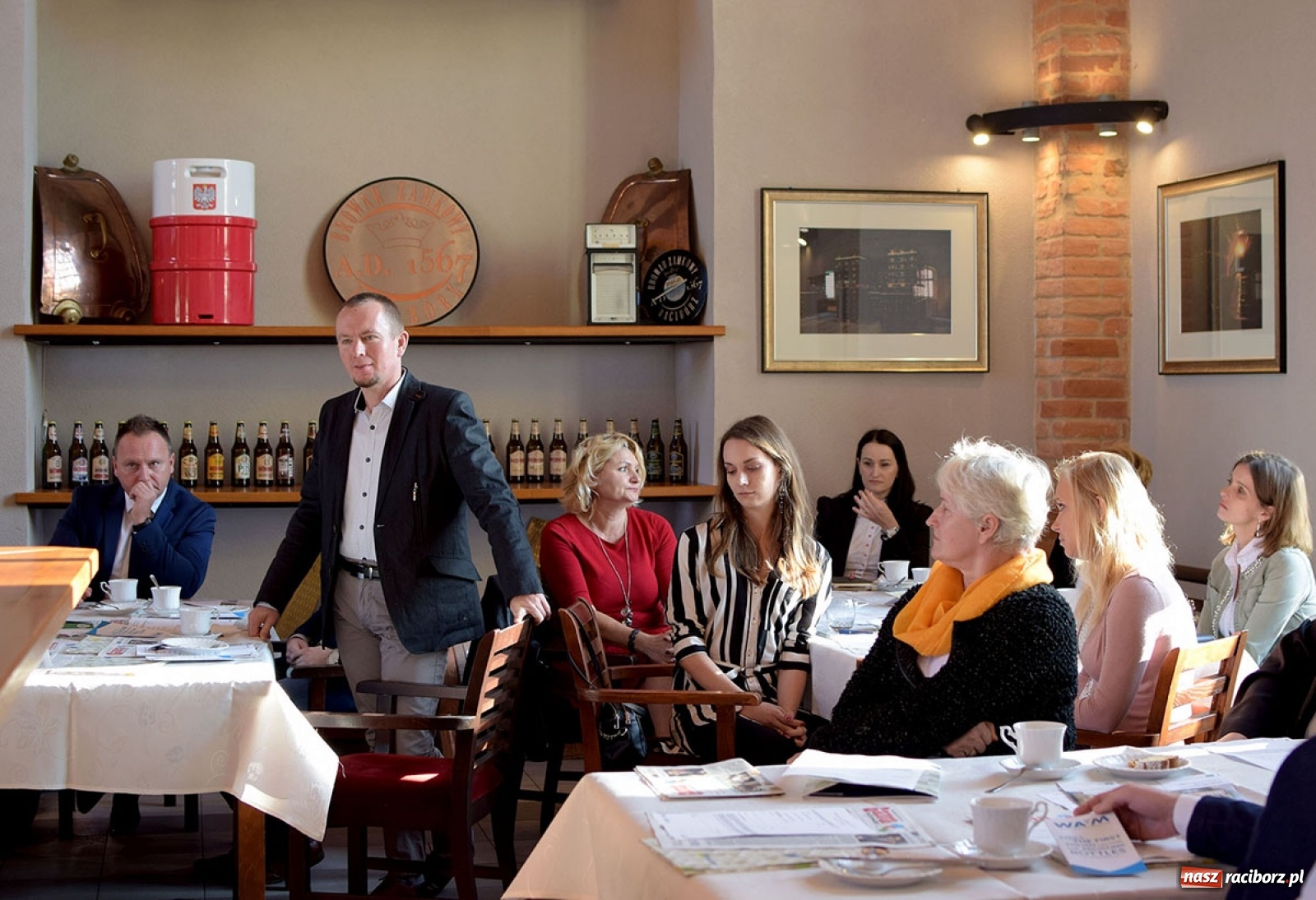 Zdjęcie w galerii na portalu naszraciborz.pl: W browarze o biznesie. Śniadanie przedsiębiorców w przybytku Gambrinusa wiadomości z regionu