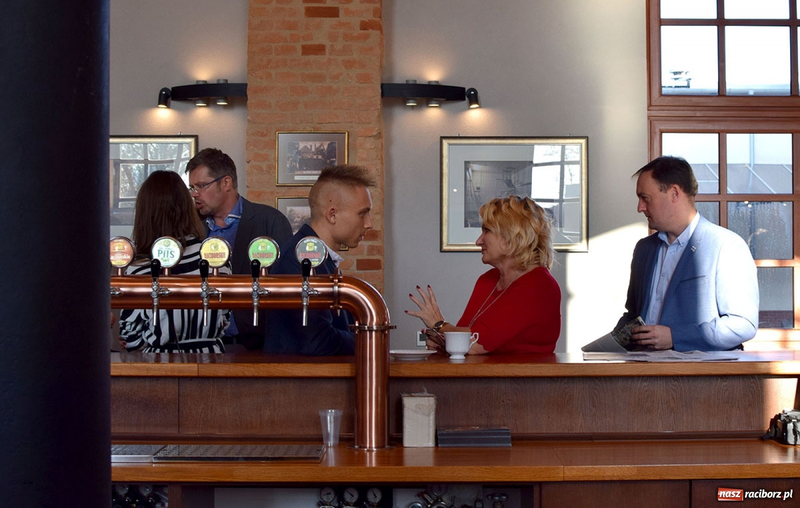 Zdjęcie w galerii na portalu naszraciborz.pl: W browarze o biznesie. Śniadanie przedsiębiorców w przybytku Gambrinusa wiadomości z regionu