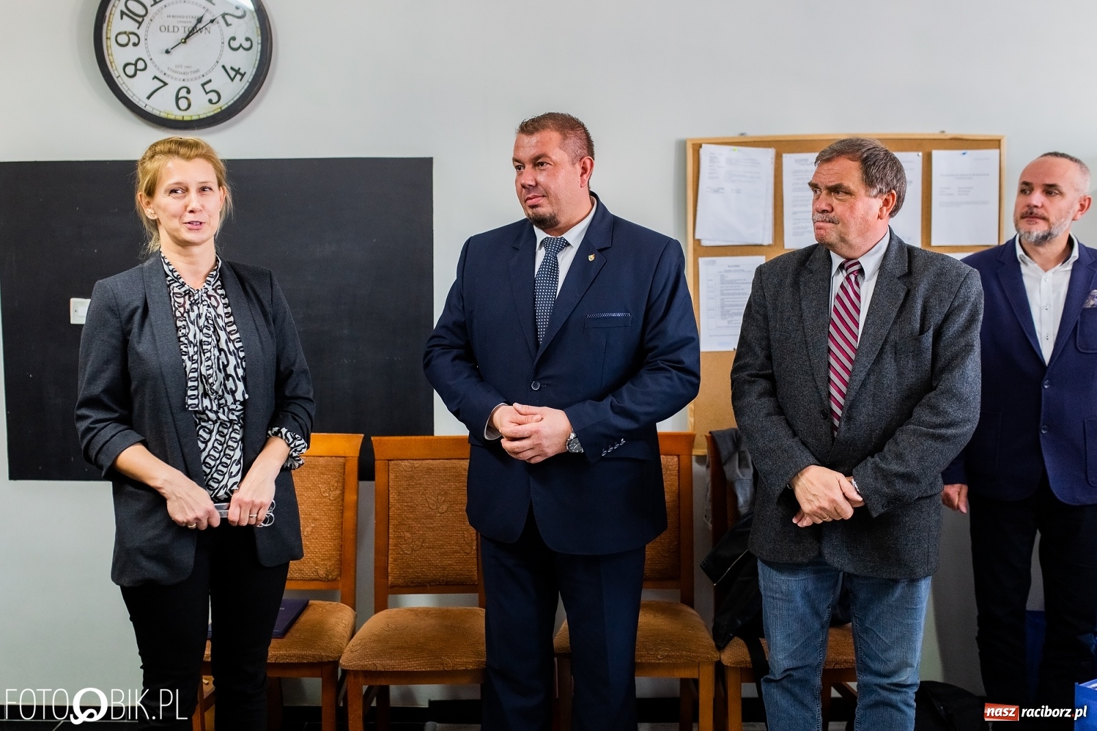 Zdjęcie w galerii na portalu naszraciborz.pl: Do Samborowic wróciły dzieci. Dziś przecięto wstęgę [FOTO] wiadomości z regionu