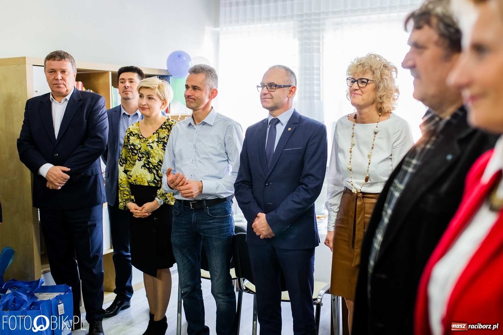 Zdjęcie w galerii na portalu naszraciborz.pl: Do Samborowic wróciły dzieci. Dziś przecięto wstęgę [FOTO] wiadomości z regionu