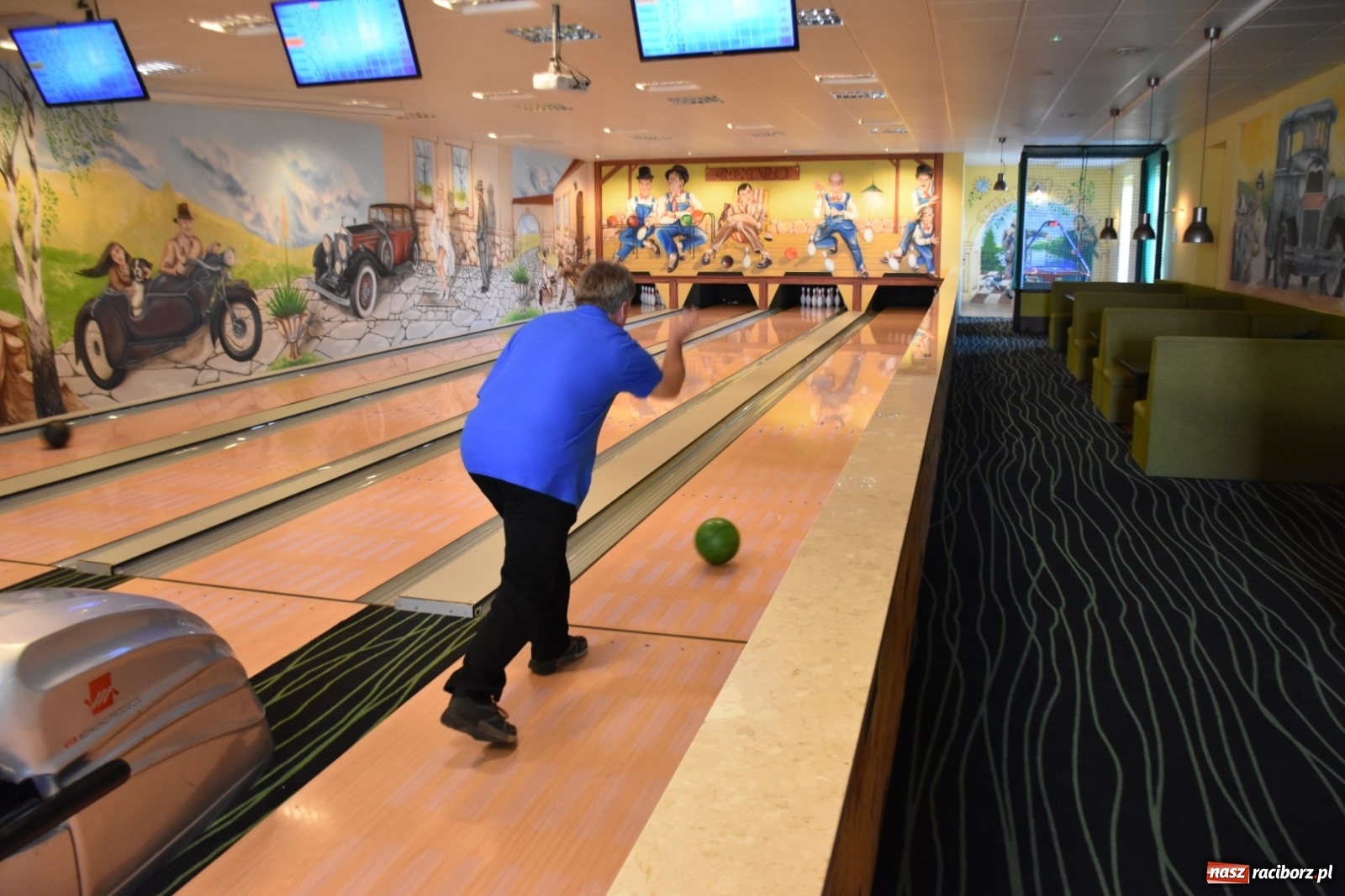 Zdjęcie w galerii na portalu naszraciborz.pl: Polsko-czeska rywalizacja na kręgielni wiadomości z regionu