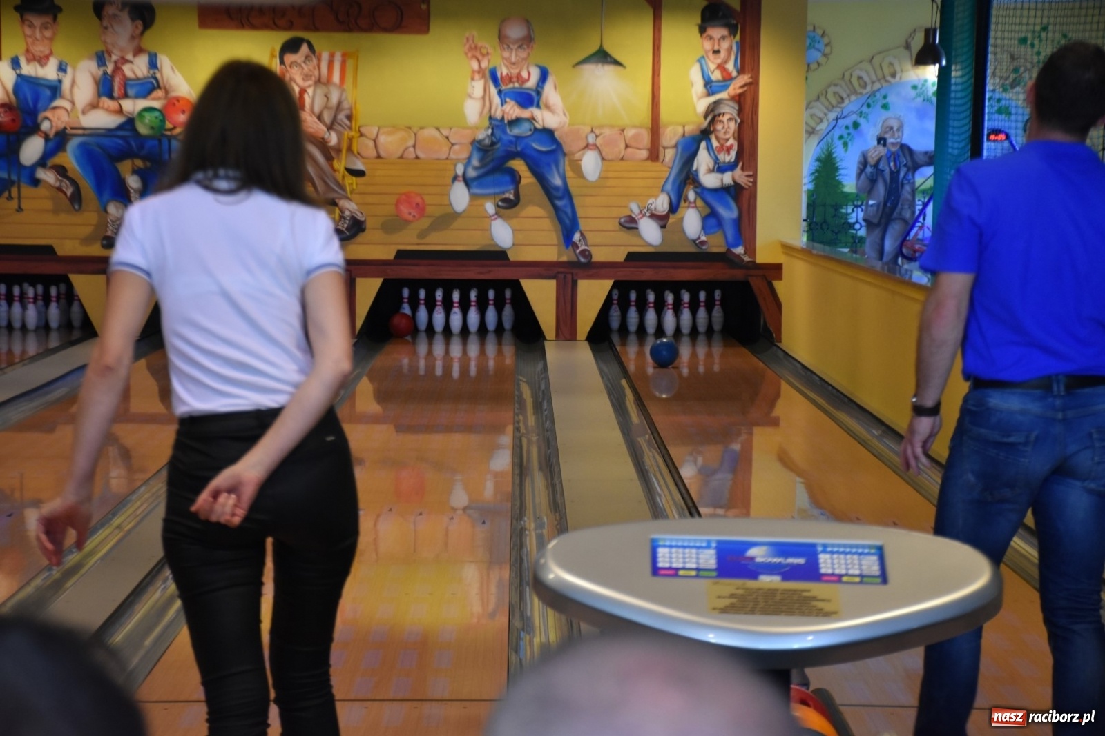 Zdjęcie w galerii na portalu naszraciborz.pl: Polsko-czeska rywalizacja na kręgielni wiadomości z regionu