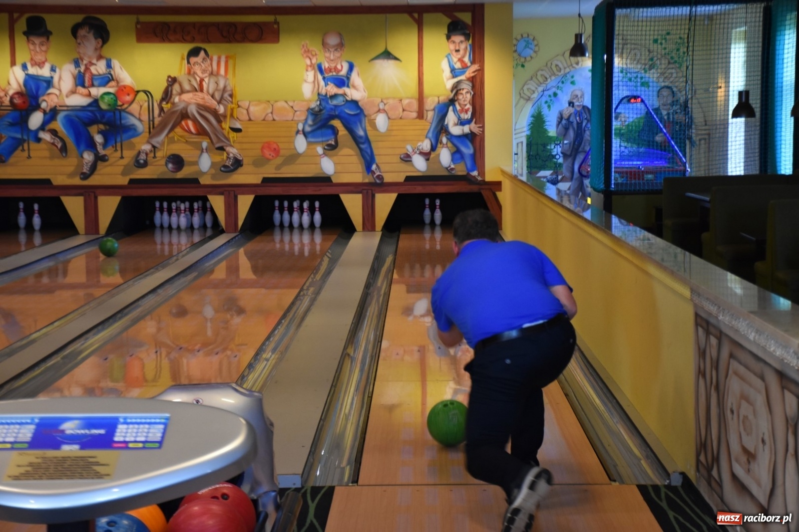 Zdjęcie w galerii na portalu naszraciborz.pl: Polsko-czeska rywalizacja na kręgielni wiadomości z regionu