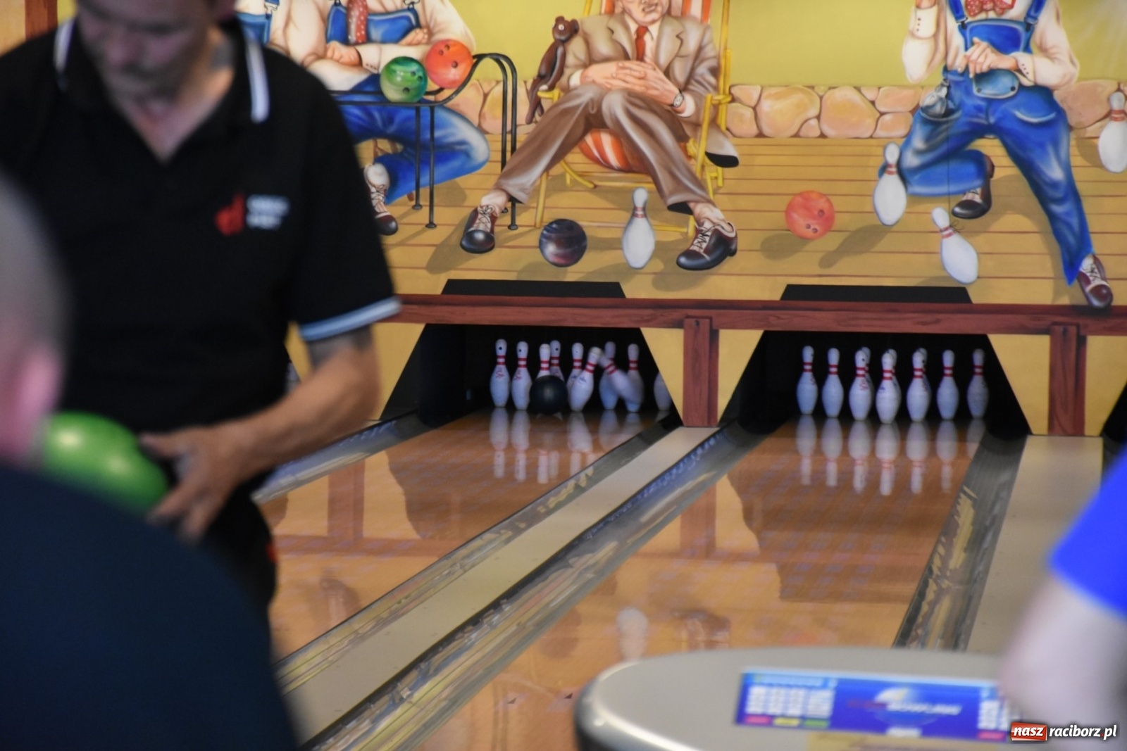 Zdjęcie w galerii na portalu naszraciborz.pl: Polsko-czeska rywalizacja na kręgielni wiadomości z regionu