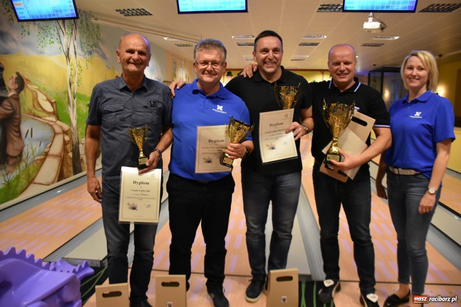 Zdjęcie w galerii na portalu naszraciborz.pl: Polsko-czeska rywalizacja na kręgielni wiadomości z regionu