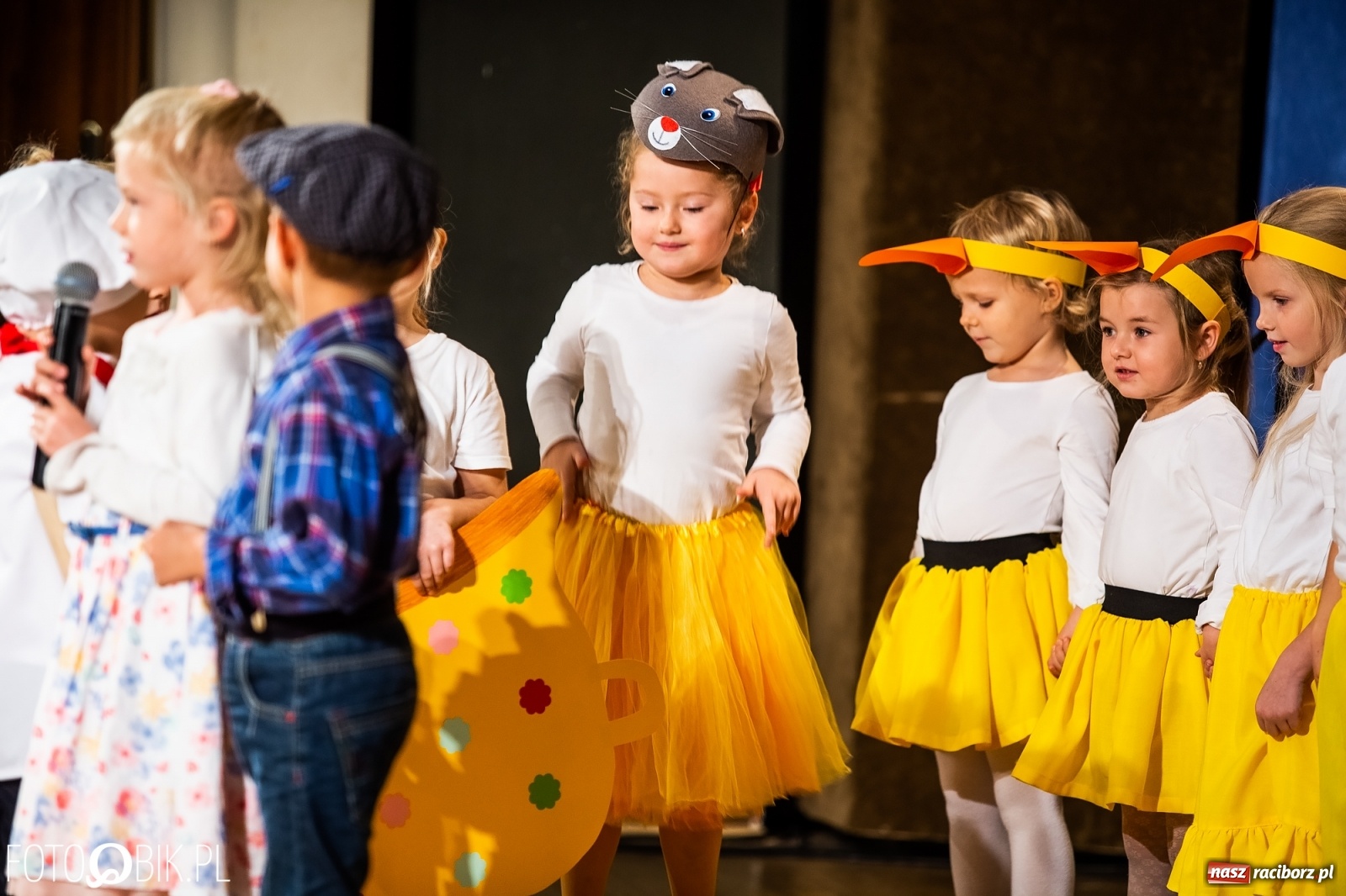 Zdjęcie w galerii na portalu naszraciborz.pl: Gala XI Mini Festiwalu Przedszkolaków wiadomości z regionu