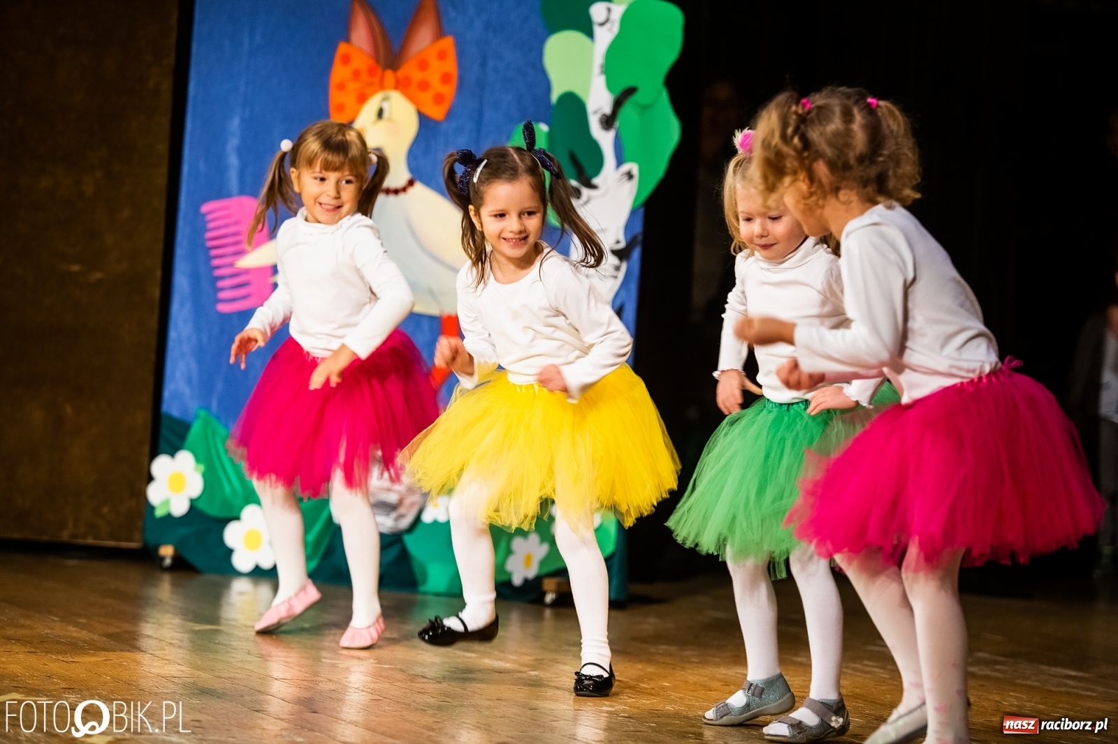 Zdjęcie w galerii na portalu naszraciborz.pl: Gala XI Mini Festiwalu Przedszkolaków wiadomości z regionu