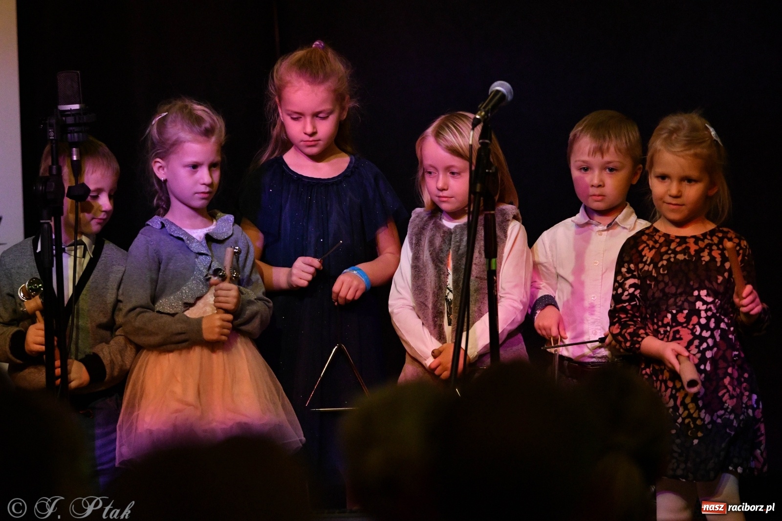 Zdjęcie w galerii na portalu naszraciborz.pl: Zamek zabrzmiał jesienną muzyką [FOTO i WIDEO] wiadomości z regionu