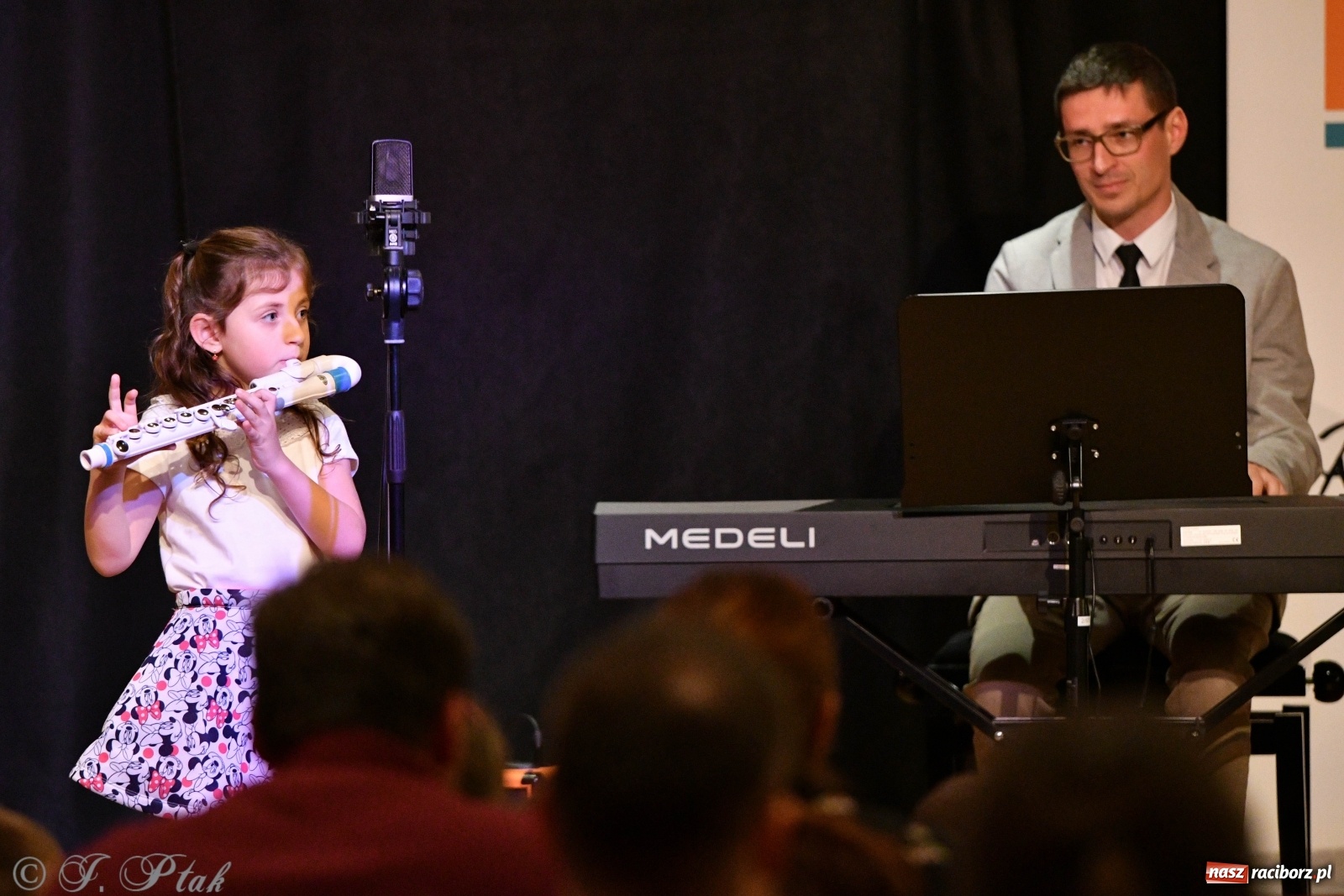 Zdjęcie w galerii na portalu naszraciborz.pl: Zamek zabrzmiał jesienną muzyką [FOTO i WIDEO] wiadomości z regionu