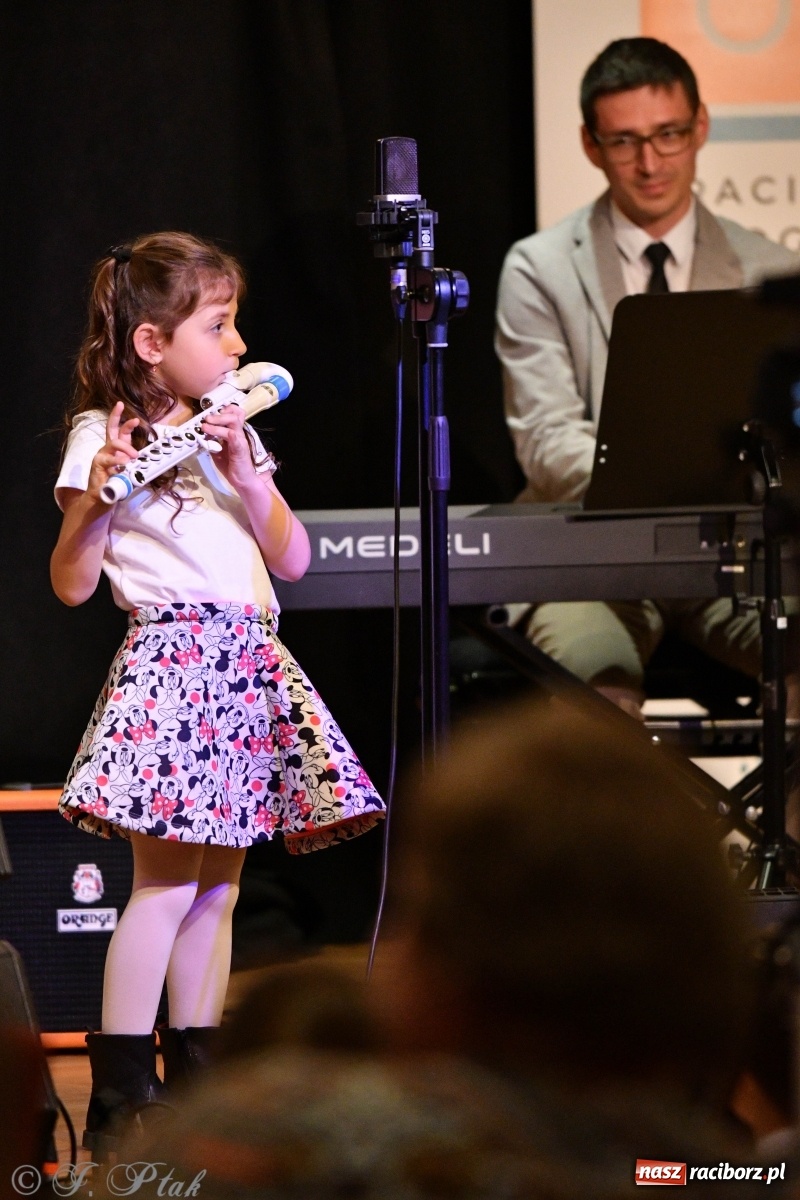 Zdjęcie w galerii na portalu naszraciborz.pl: Zamek zabrzmiał jesienną muzyką [FOTO i WIDEO] wiadomości z regionu