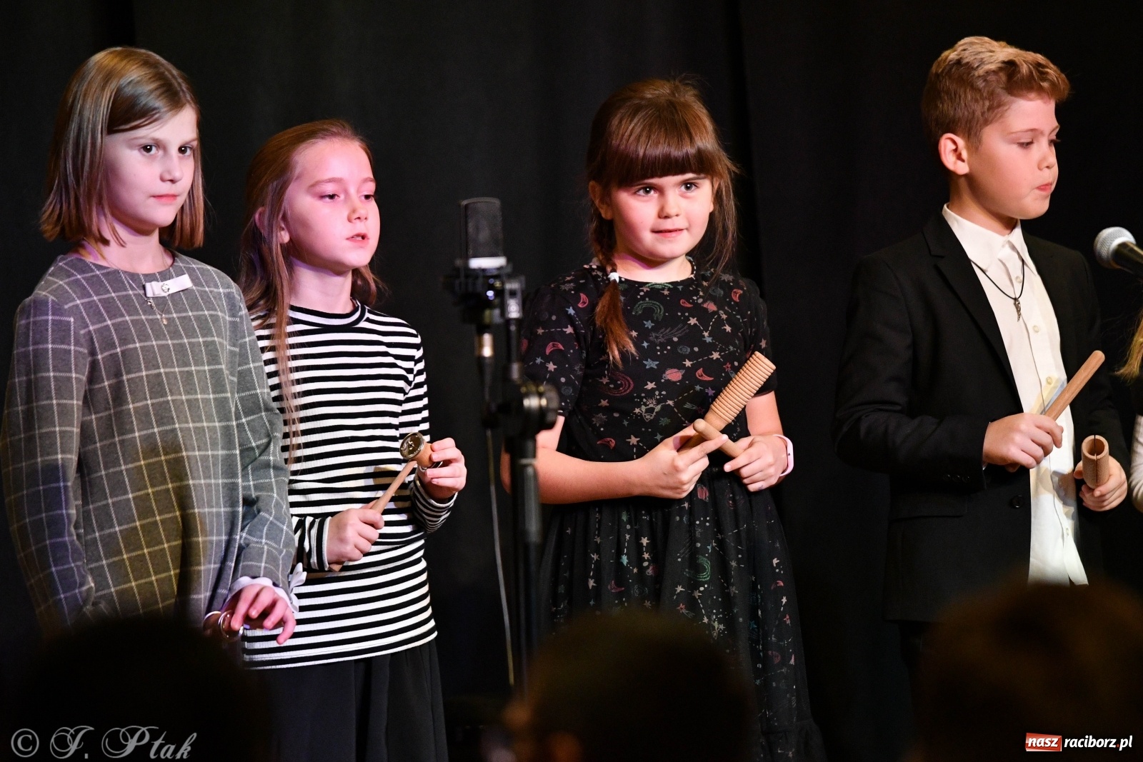 Zdjęcie w galerii na portalu naszraciborz.pl: Zamek zabrzmiał jesienną muzyką [FOTO i WIDEO] wiadomości z regionu