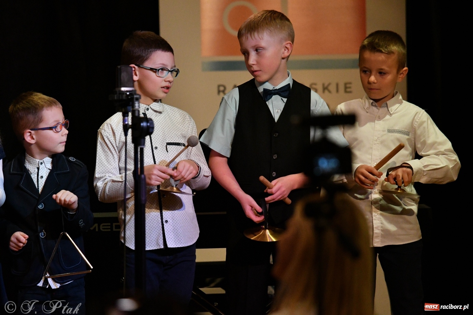 Zdjęcie w galerii na portalu naszraciborz.pl: Zamek zabrzmiał jesienną muzyką [FOTO i WIDEO] wiadomości z regionu