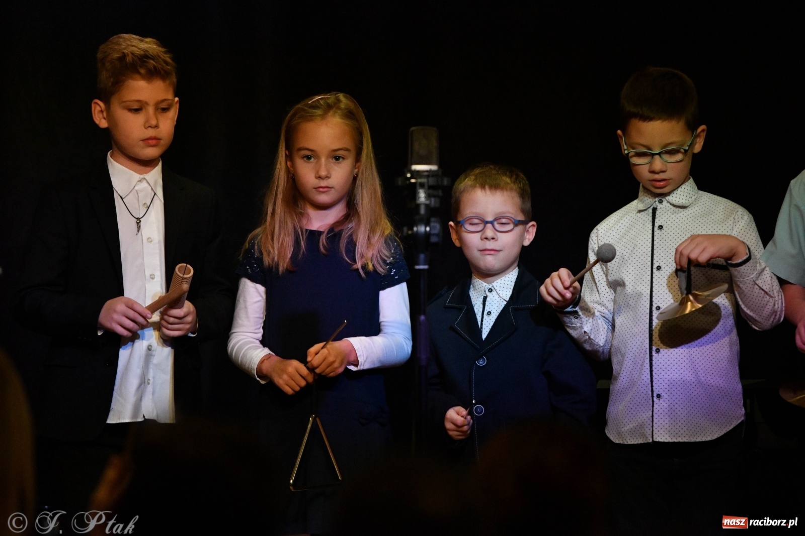 Zdjęcie w galerii na portalu naszraciborz.pl: Zamek zabrzmiał jesienną muzyką [FOTO i WIDEO] wiadomości z regionu